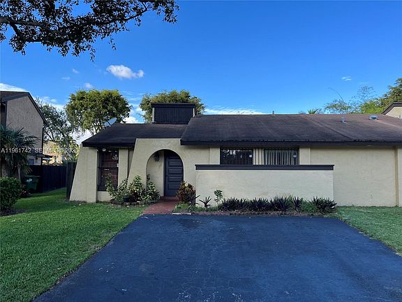 2nd image of 12713 SW 70th Ln
