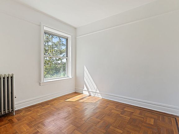 3rd image of 531 41st St APT C10