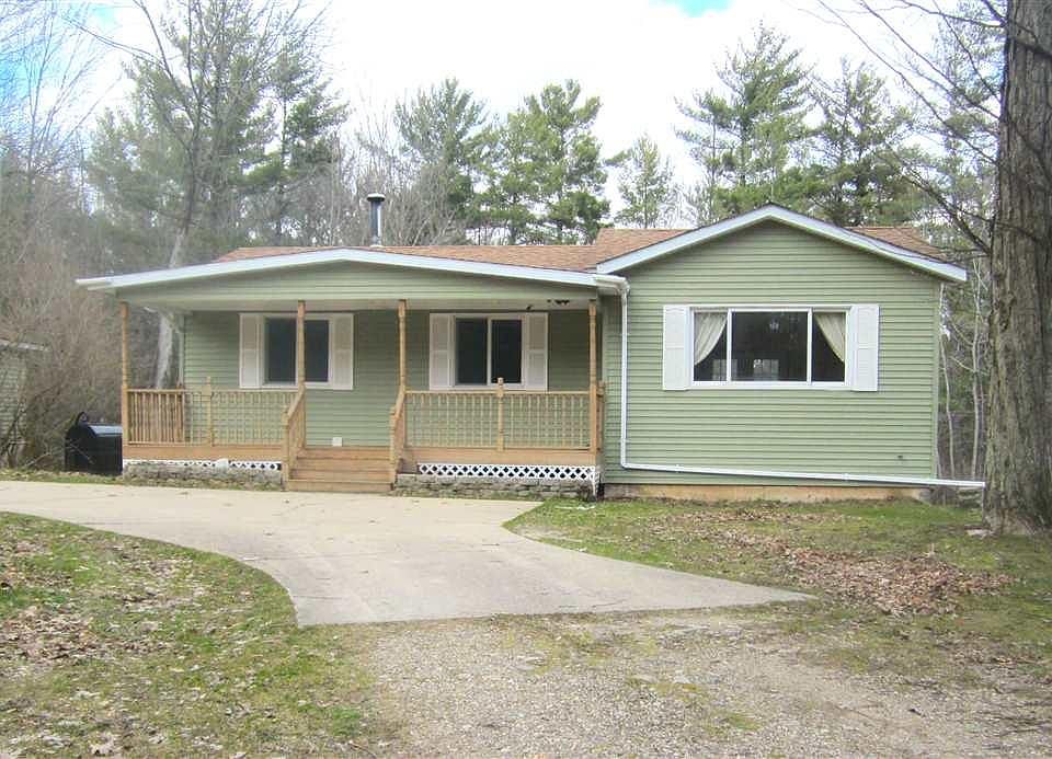 1st image of 21226 Forest Lake Dr