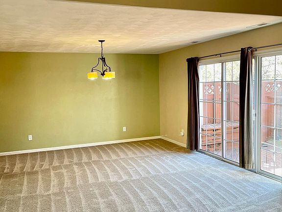 4th image of 141 White Cedar Ln