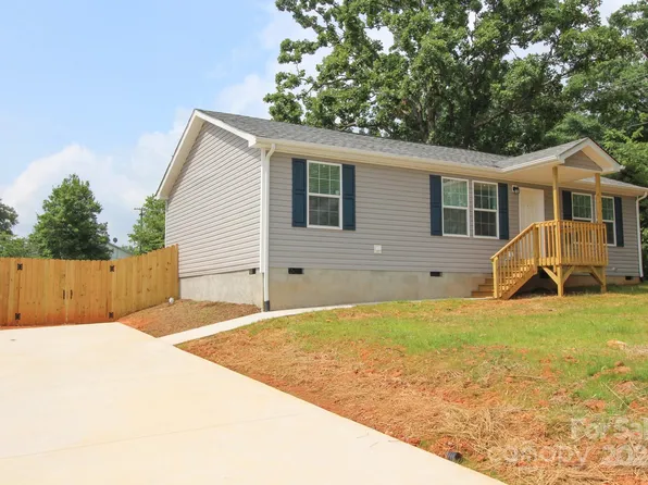 205 Church St, Morganton, NC 28655