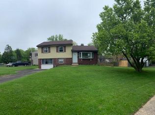 200 Willard Rd, Hatboro, PA 19040