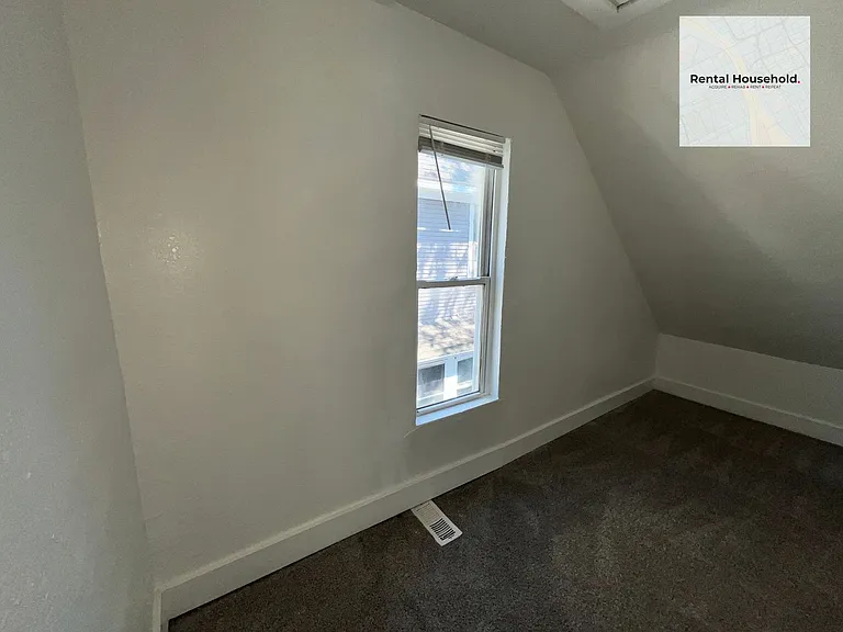 1118 Mason St — Photo 8