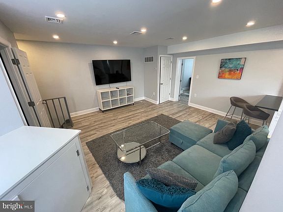 2nd image of 1401 S 12th St Floor 2