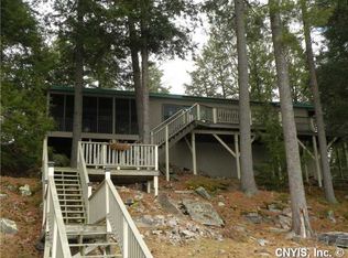 43 Allen Rd, Hammond, NY 13646