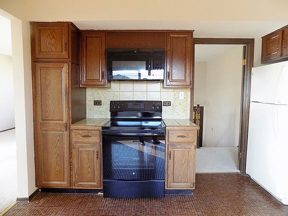 2nd image of 312 Byron Ave