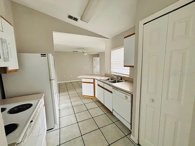 2830 Ascot Ln — Photo 7