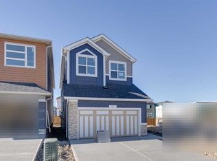 27 SE Lewiston Row NE, Calgary, AB T3P2H8