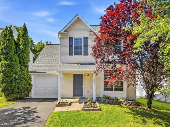 45629 Livingstone Station St, Sterling, VA 20166