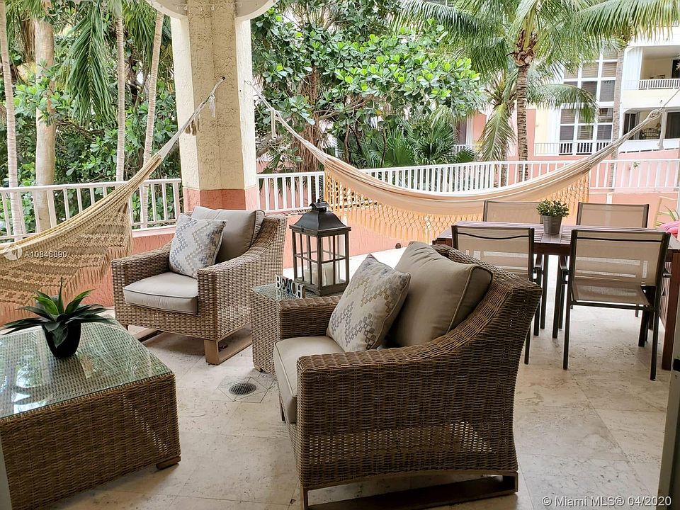 1st image of 731 Crandon Blvd APT 208