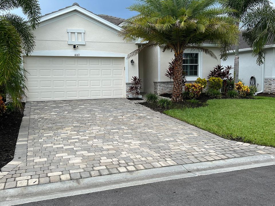 1st image of 4163 Bluegrass Dr