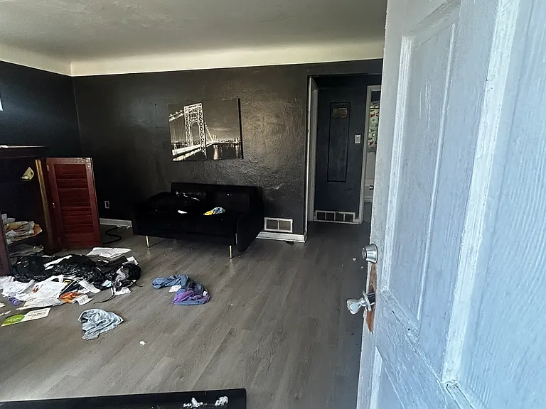 5621 Sunbury Ave — Photo 3