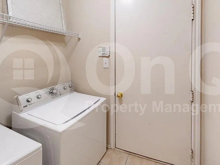 10514 Saint Georges Dr — Photo 17