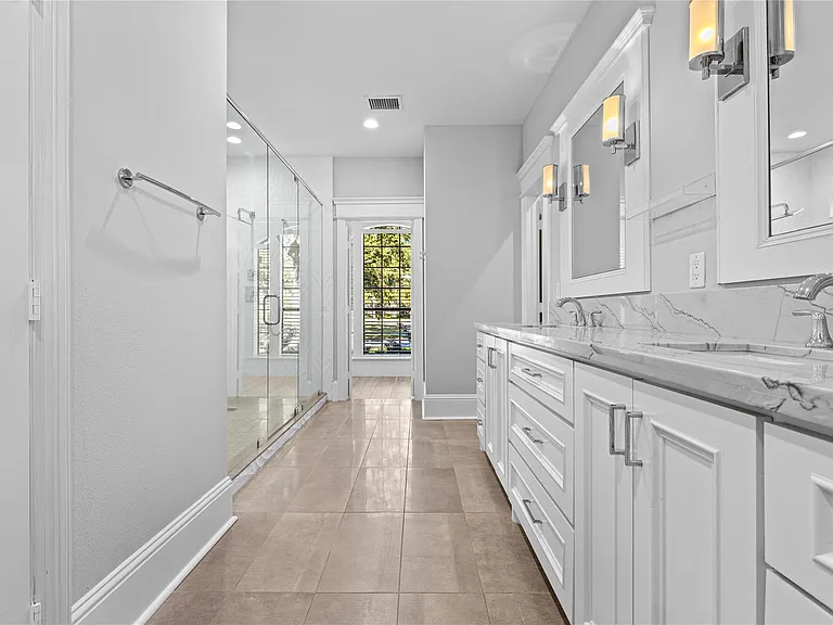 21203 Lochmere Ln — Photo 19