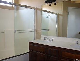 5th image of 15161 Begonia Dr