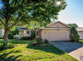 2830 SW Arvonia Pl, Topeka, KS 66614
