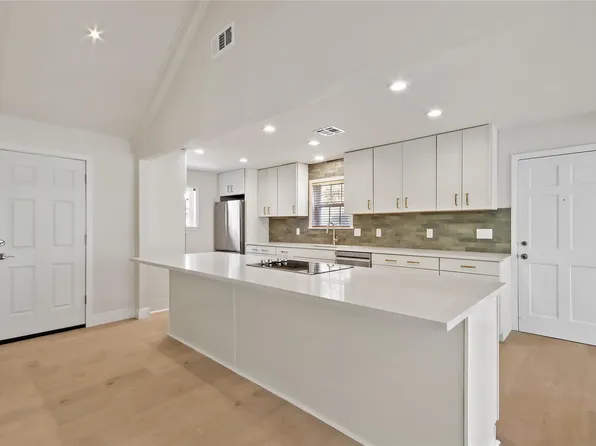 2126 Potomac Dr, Houston, TX 77057
