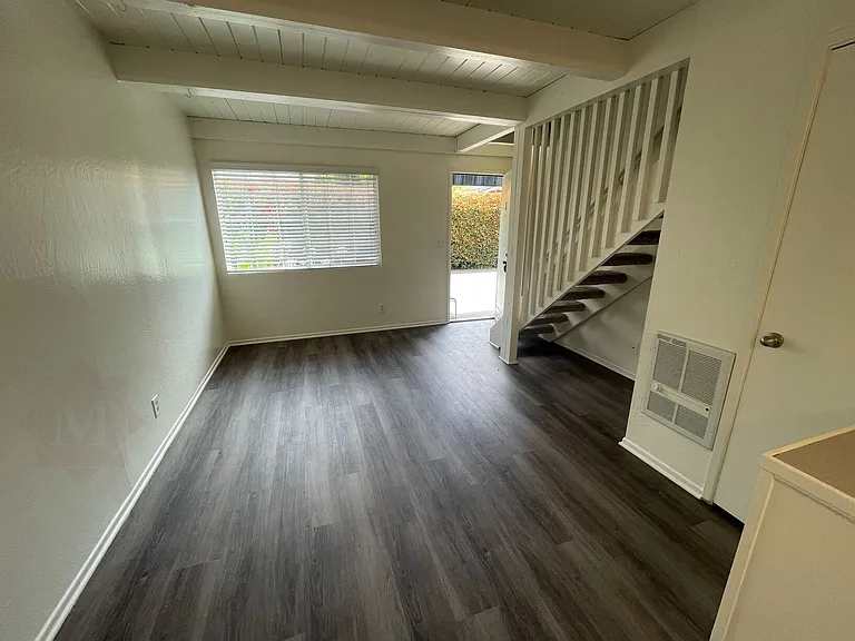 1020 Cacique St #2 — Photo 2