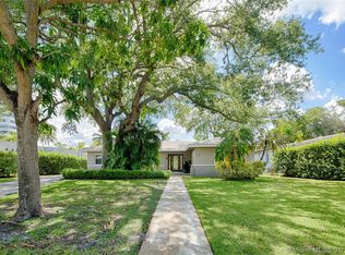 4744 Bay Point Rd, Miami, FL 33137