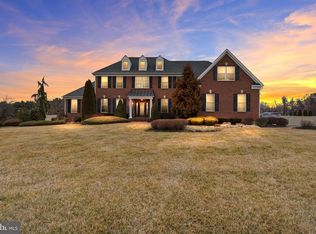 101 Tuscan Ln, Mullica Hill, NJ 08062