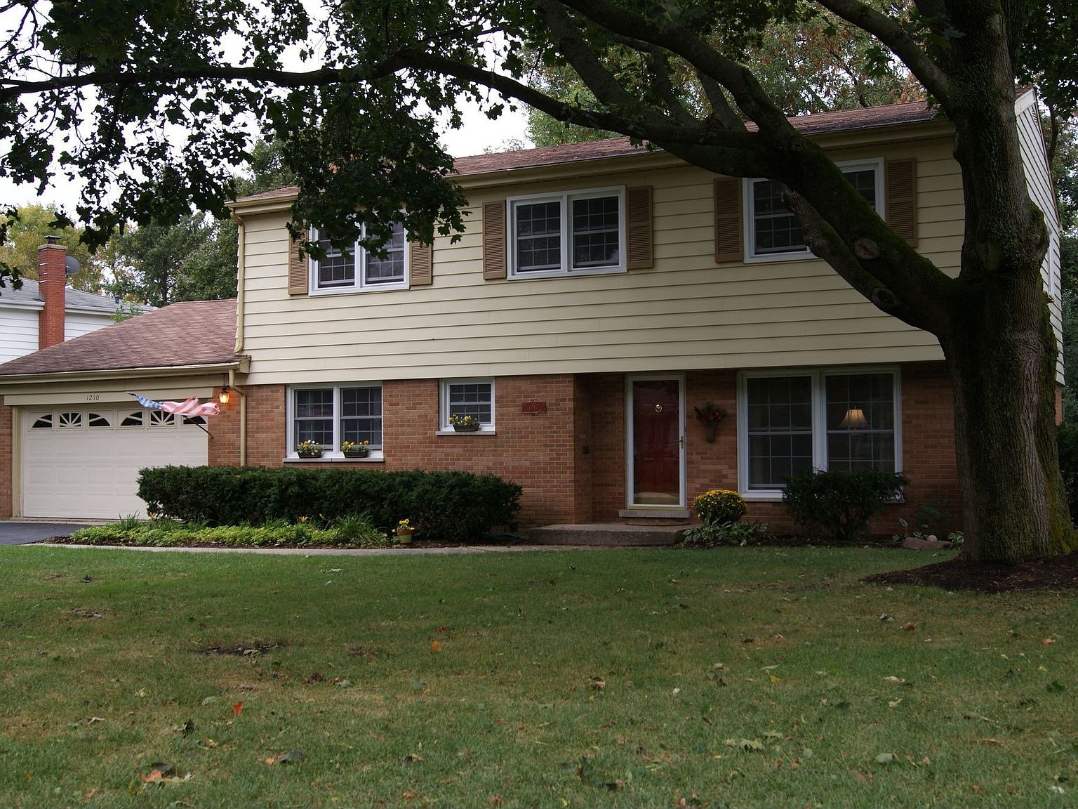 1210 Delles Rd, Wheaton, IL 60189 Zillow