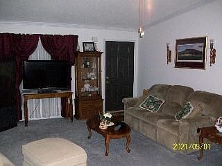 4th image of 1216 Cleveland Dr