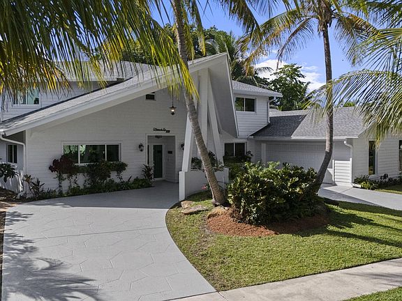 4th image of 1538 39th Street