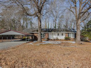 2408 Hillford Dr, Burlington, NC 27217