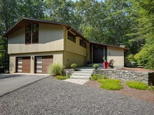 30 Twin Spring Dr, Boylston, MA 01505