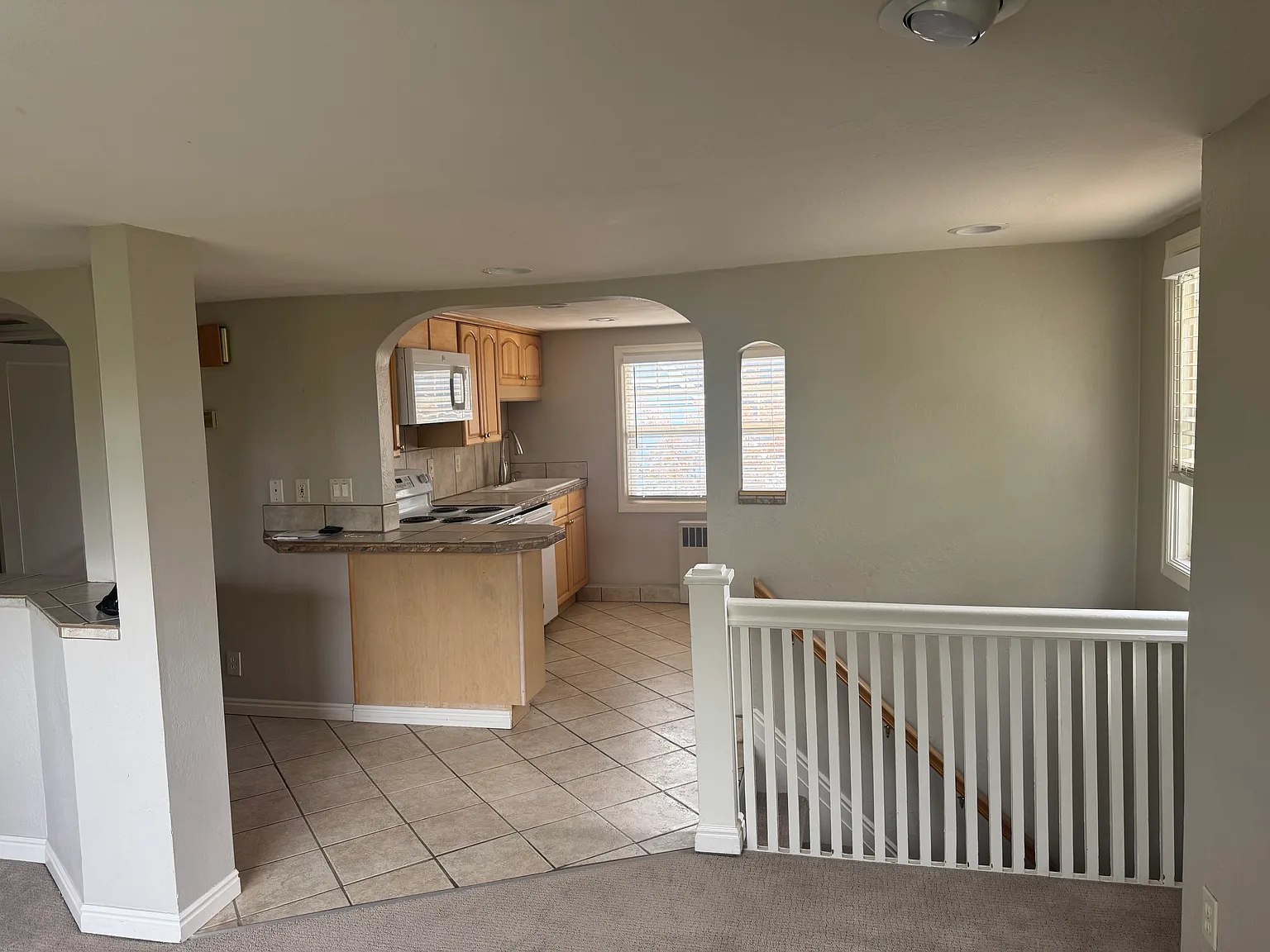 2 bed, 800 sqft, $1,745 — Photo 4
