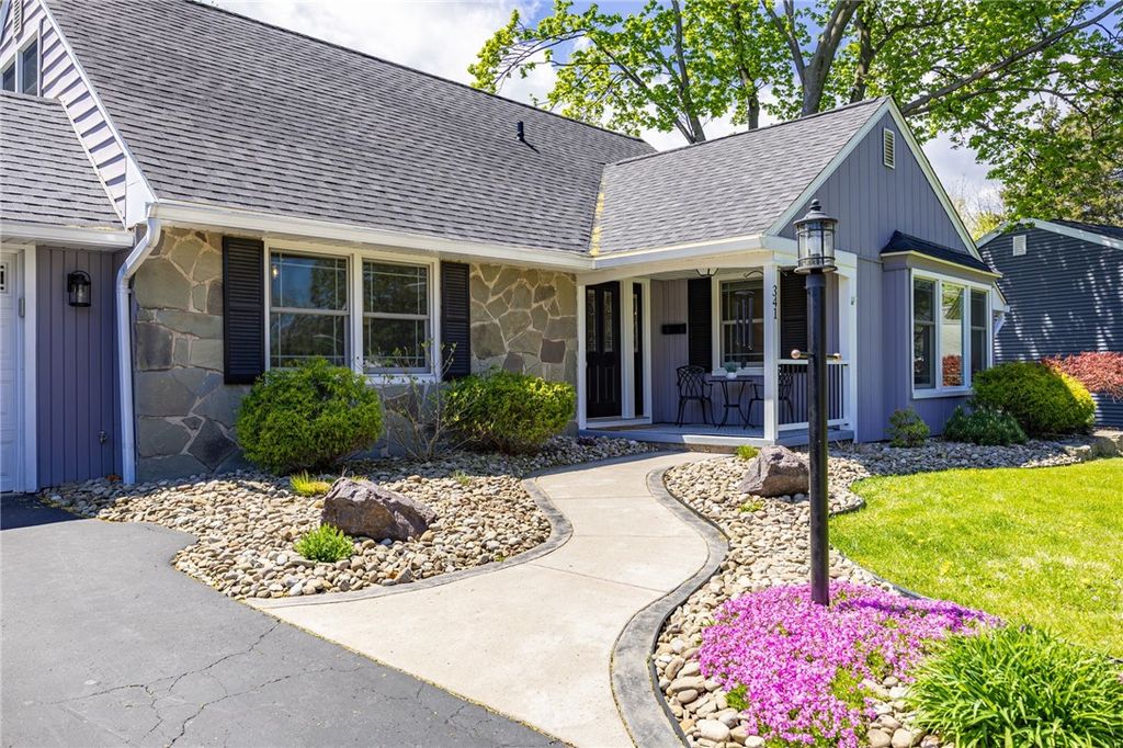 341 Churchill Dr S, Rochester, NY - View 3