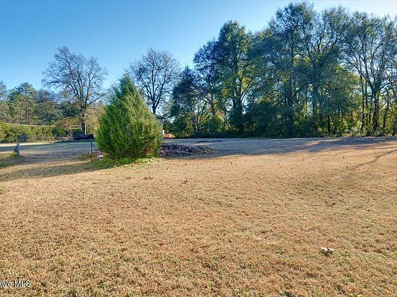 2nd image of 1015 Moseley Rd