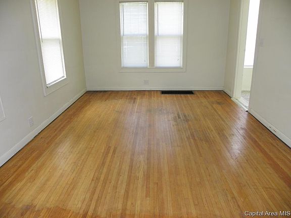 5th image of 1531 Bateman St