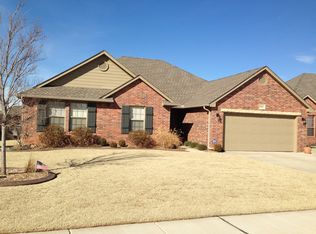 2941 Firewheel Rd, Edmond, OK 73013