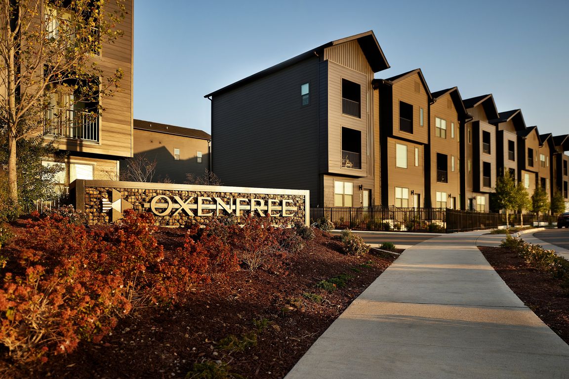 OXENFREE_NASH50355-1.jpg REV