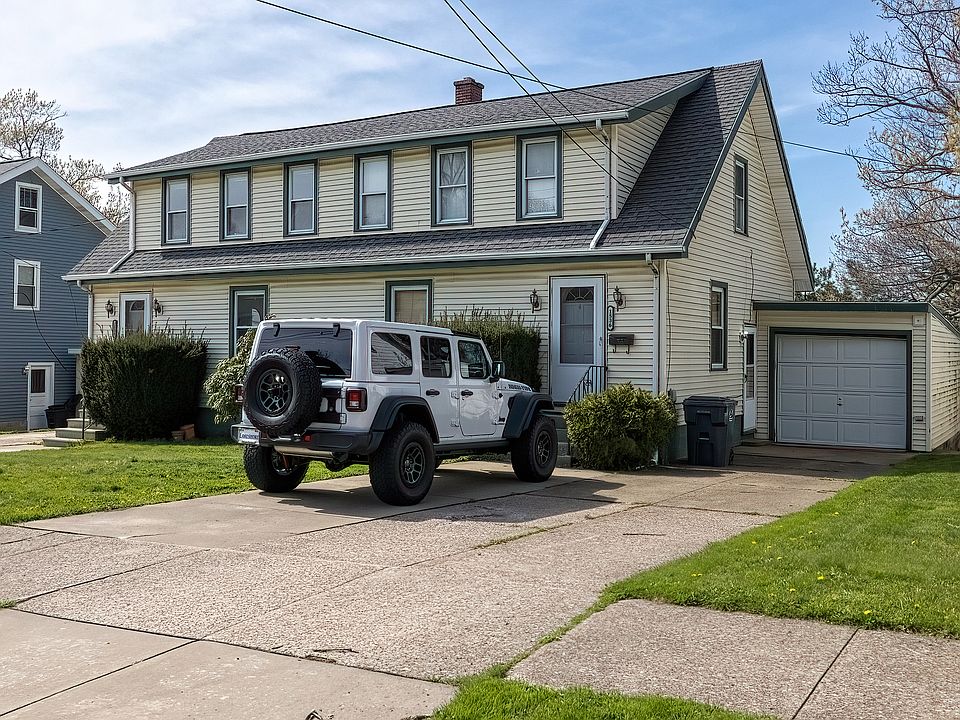 1st image of 1538 W 45th St #1538