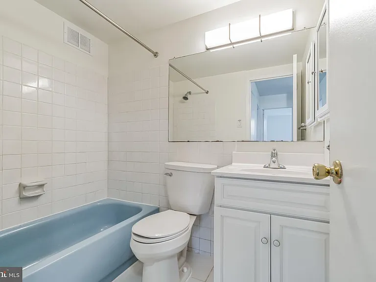 6100 Henry Ave #5B — Photo 21