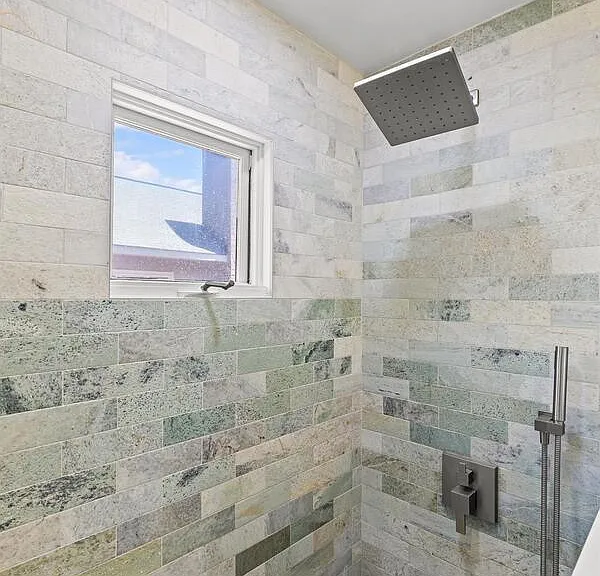 2330 Roswell Ave #G — Photo 25