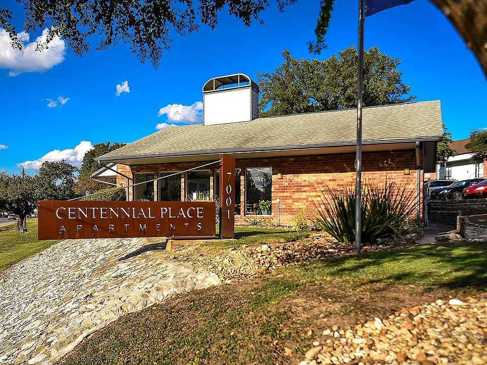 Centennial Place Apartments