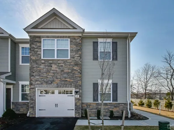 2 Coburgh Dr, Neptune, NJ 07753