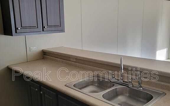 3rd image of 112 Pine St