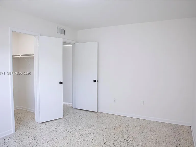 1226 SW 30th Ave #1226 — Photo 8