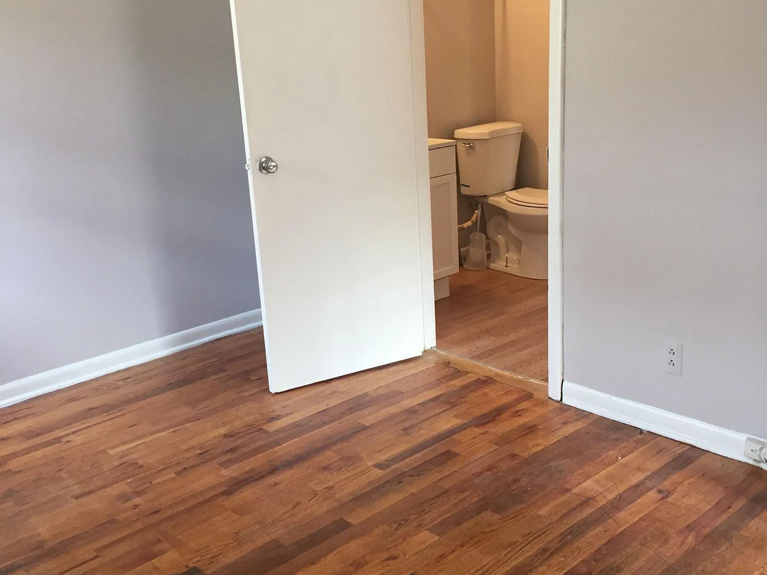 1033 Archer St — Photo 3