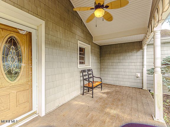 5th image of 2708 Hayes Street