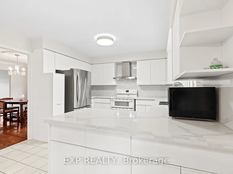 61 Dundee Cres #MAIN — Photo 9