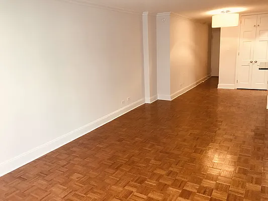 Rented by Metropolis Real Estate of Manhattan | media 6
