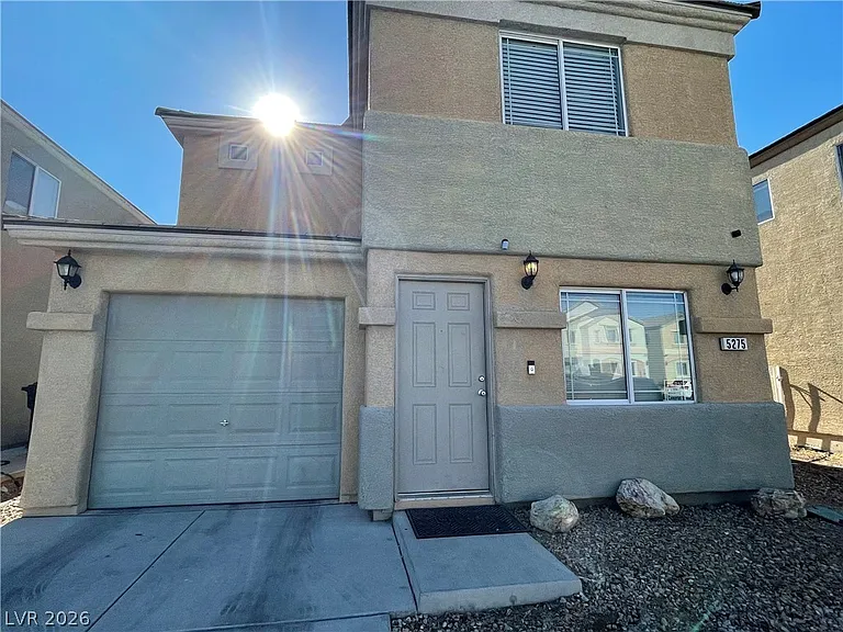 5275 Emelita St — Photo 1