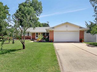1100 N Westfield St, Wichita, KS 67212