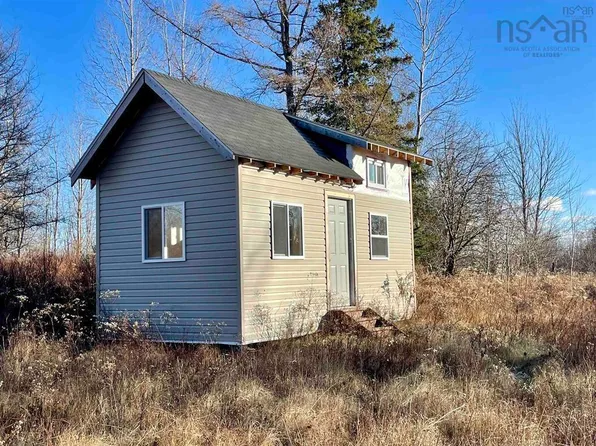N Wallace Bay Rd, Wallace, NS B0K 1M0