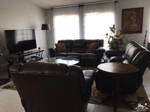 4th image of 30096 Alexander Dr